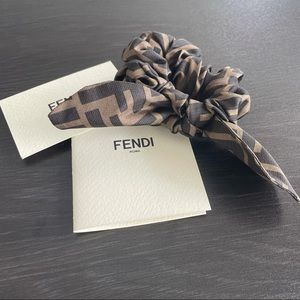 BROWN FENDI SCRUNCHIE NEW 🤎
